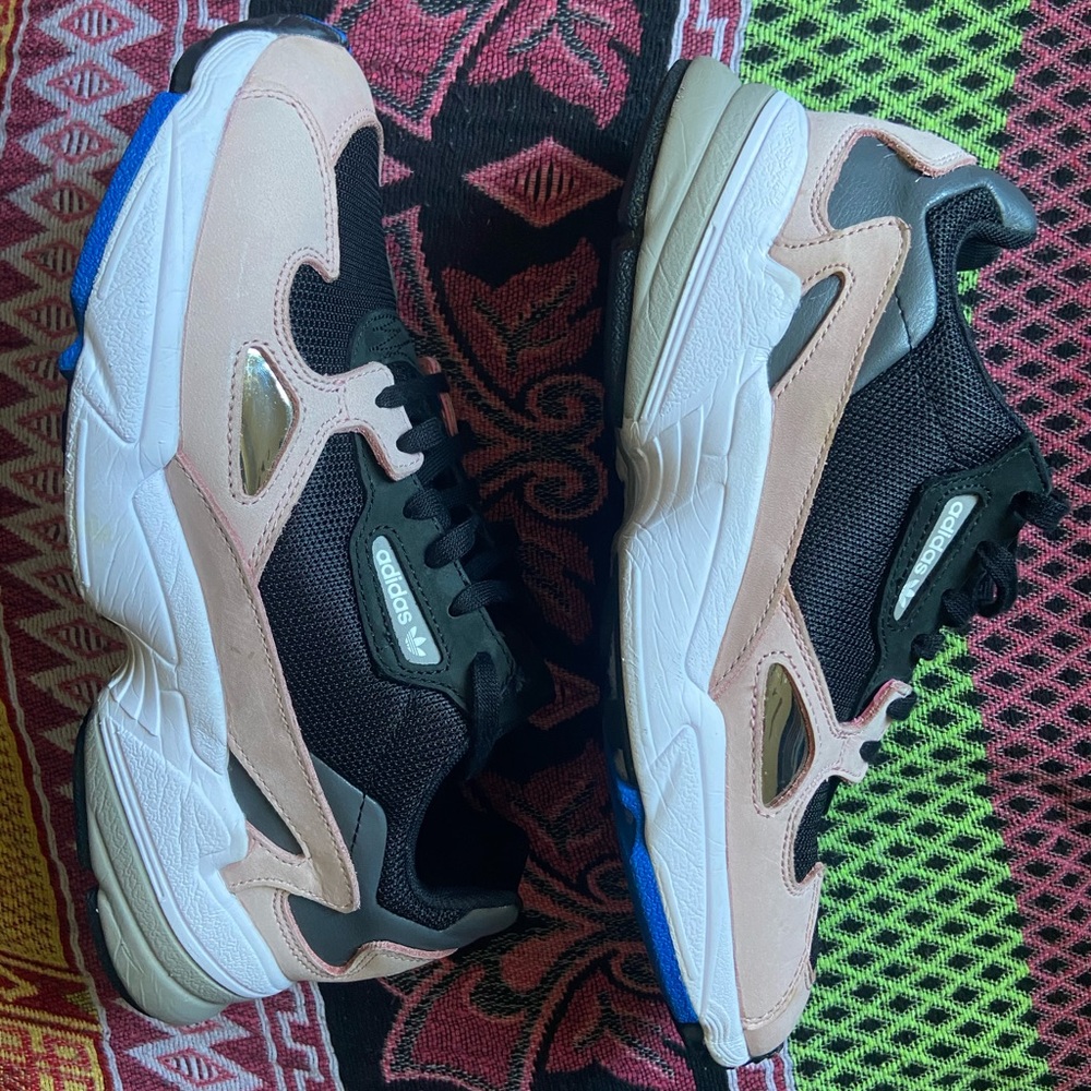Adidas Original Falcons